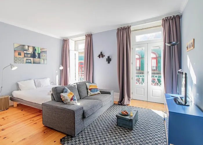 Life By Lovelystay *