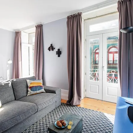 Life By Lovelystay *