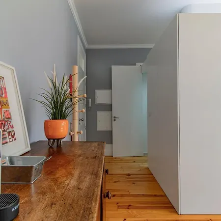 Life By Lovelystay Porto